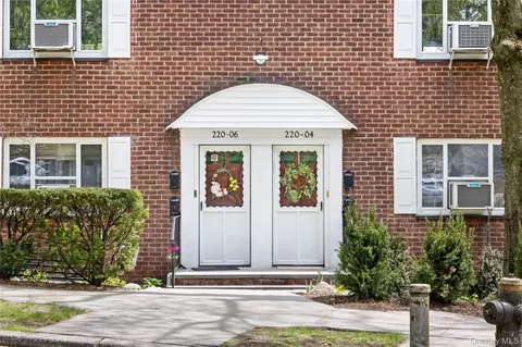 220-04 Stronghurst Ave #LOWER, New York, NY 11427