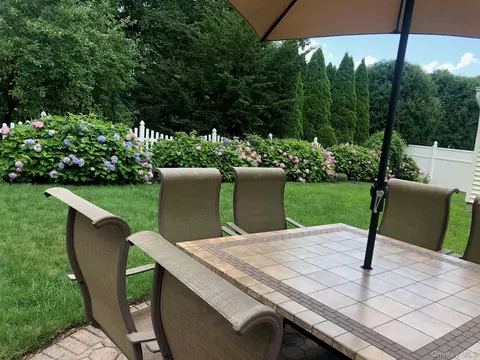 Exterior - 37 Eimer St, Orangetown, NY 10983 photo 3 of 3
