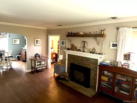 Living - 37 Eimer St, Orangetown, NY 10983 photo 1 of 2