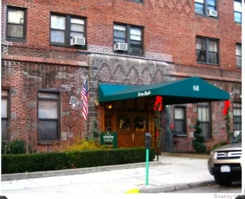 68 E Hartsdale Ave #5F, Greenburgh, NY 10530