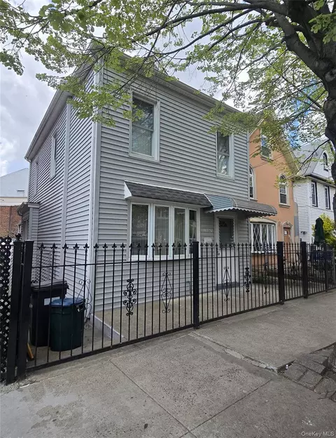 103-50 96th St, New York, NY 11417