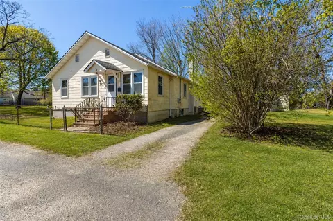 135 Corwin St, Greenport, NY 11944