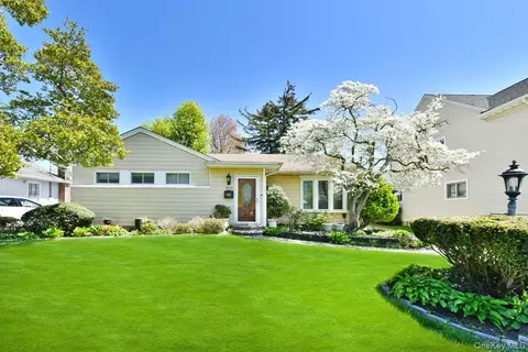 855 Preston Rd, East Meadow, NY 11554
