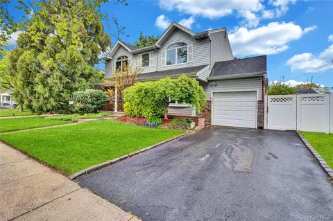 138 Norman Dr, East Meadow, NY 11554