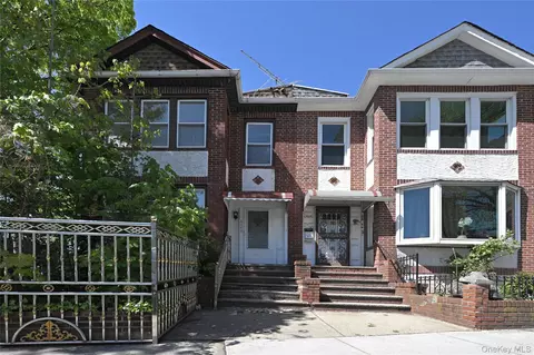 86-46 139th St, Jamaica, NY 11435