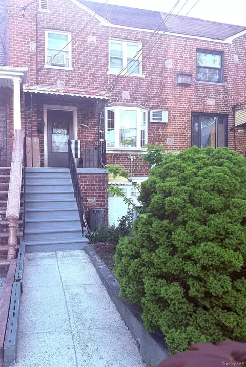 2944 Lurting Ave, New York, NY 10469
