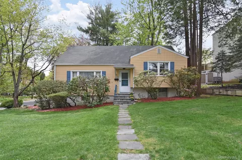 1 Summit St, Greenburgh, NY 10591