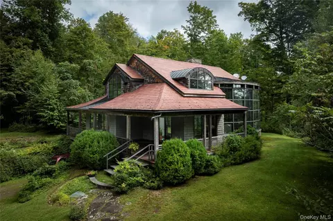 150 Bethlehem Rd, Callicoon, NY 12724