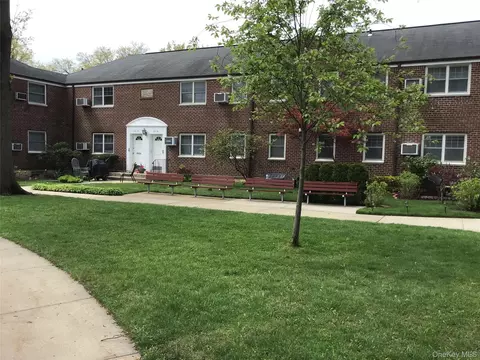 251-41 61st Ave #2, Little Neck, NY 11362