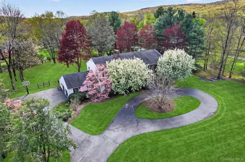1 Vivian Pl, Ramapo, NY 10901
