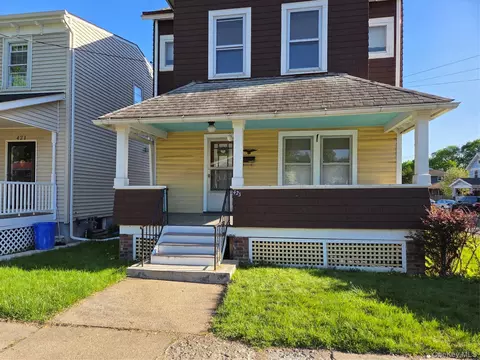 423 3rd St, Newburgh, NY 12550