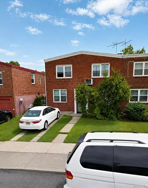 2227 93rd St, New York, NY 11369