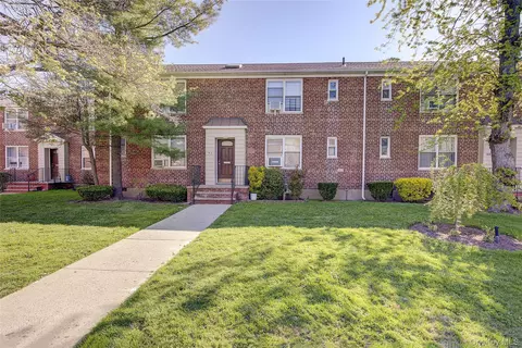 35-21 205th St #313, Bayside, NY 11361