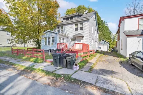 14 Bedford Ave, Thompson, NY 12701