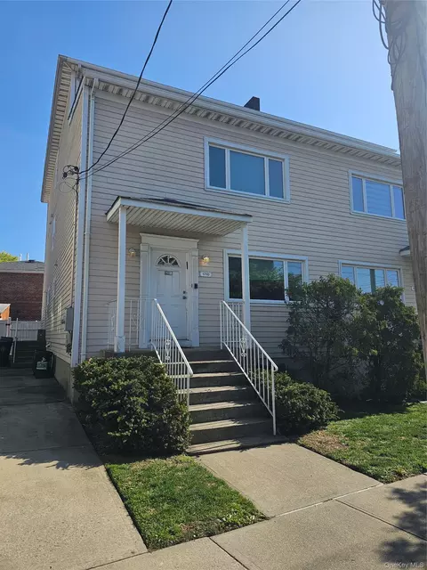 1710 Brookhaven Ave, Far Rockaway, NY 11691