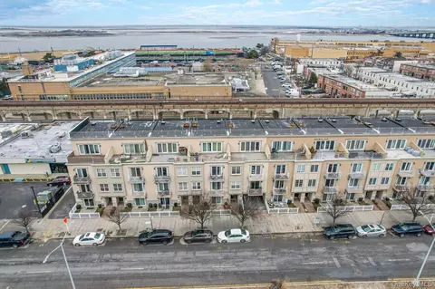 10308 Rockaway Beach Blvd #2B, Rockaway Park, NY 11694