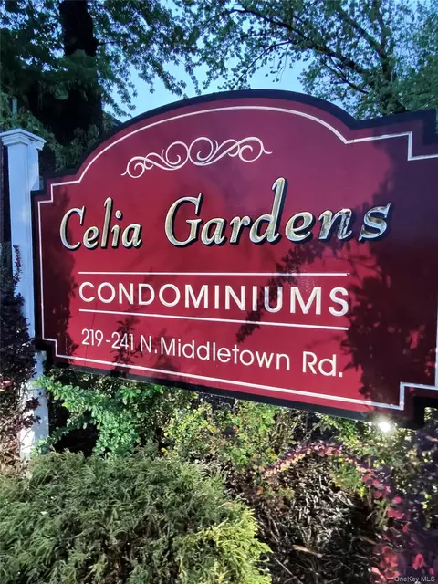 235 N Middletown Rd #D, Orangetown, NY 10965