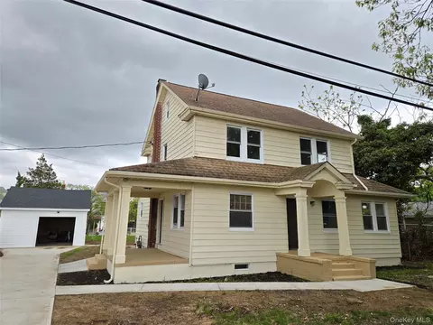 13304 226th St, Laurelton, NY 11413