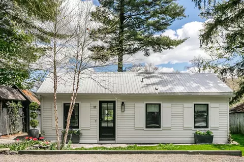 18 Fourth Ave, Rhinebeck, NY 12572