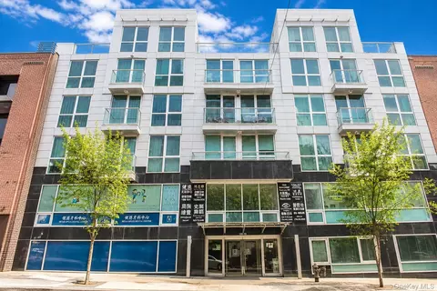 132-15 41st Ave #4C, Flushing, NY 11354
