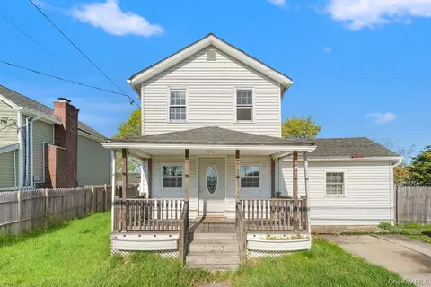 420 Taylor Ave, Brookhaven, NY 11772