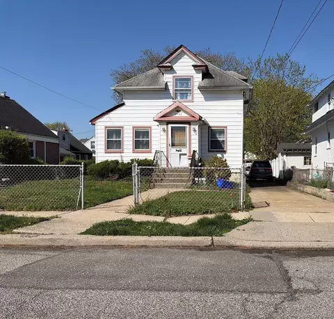 2746 Park Ave, Baldwin, NY 11510
