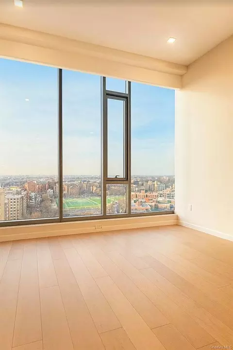 Other - 35-32 Leavitt St, New York, NY 11354 photo 3 of 5