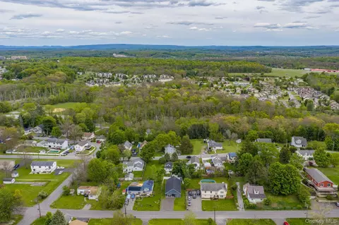 View/Area - 153 Ridgewood Ave, Middletown, NY 10940 photo 6 of 8