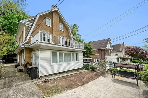 370 Park Hill Ave, Yonkers, NY 10705