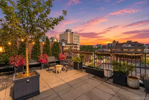 225 E 138th St #PH2, New York, NY 10451