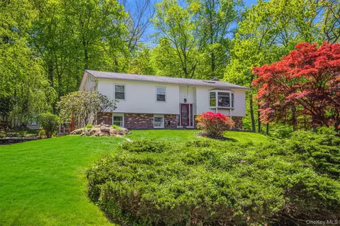5 Leadore Ln, Ramapo, NY 10970