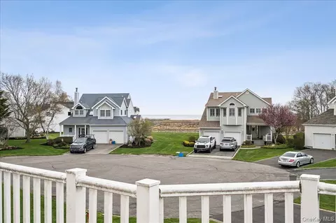 Other - 22 Spinnaker Ln, Brookhaven, NY 11772 photo 9 of 12