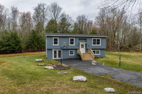 39 Dingle Daisy Rd, Thompson, NY 12701
