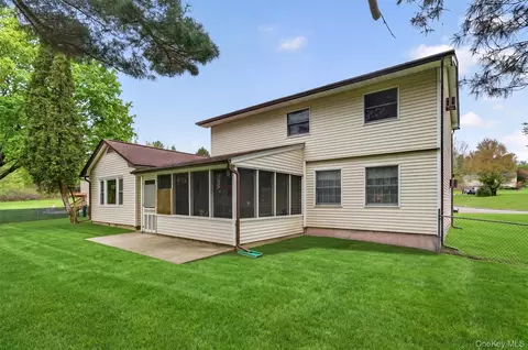 Exterior - 20 Oneil Cir, Monroe, NY 10950 photo 5 of 6