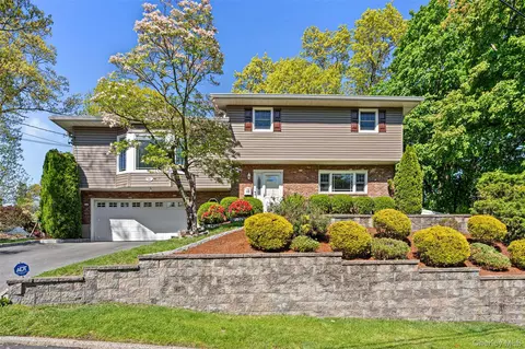 20 Cornell Dr, Greenburgh, NY 10530