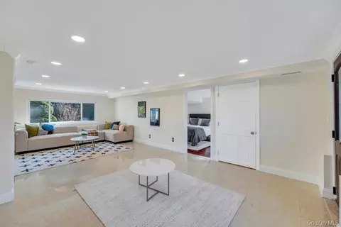 Other - 16 Phipps Ln, Plainview, NY 11803 photo 1 of 9