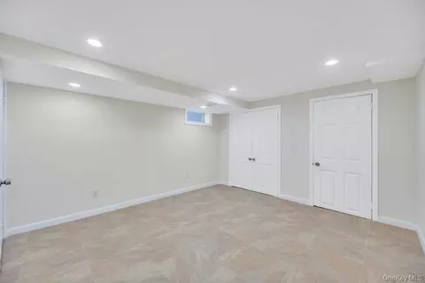 Other - 16 Phipps Ln, Plainview, NY 11803 photo 6 of 9