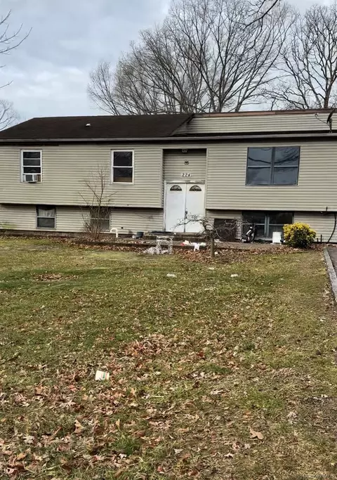 224 Grand, Islip, NY 11717