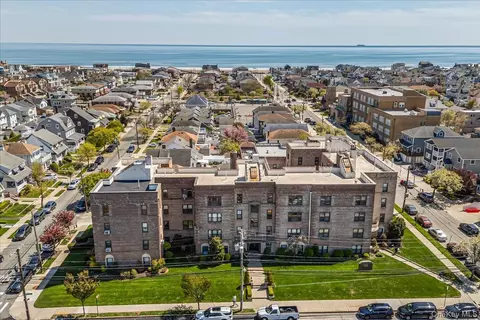 257 Beach 128th St #2B, Belle Harbor, NY 11694