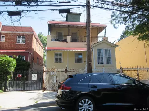 1137 E 224th St, New York, NY 10466
