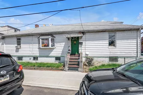 77-01 45th Ave, Elmhurst, NY 11373