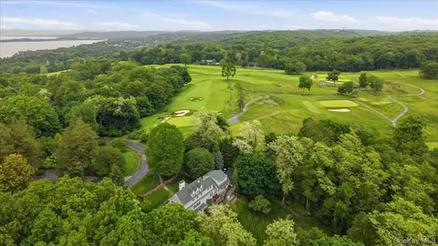 107 Tower Hill Rd, Briarcliff Manor, NY 10510