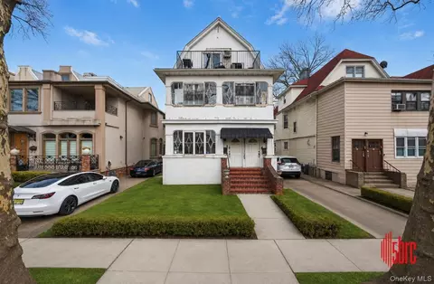 1049 E 12th St, Brooklyn, NY 11230