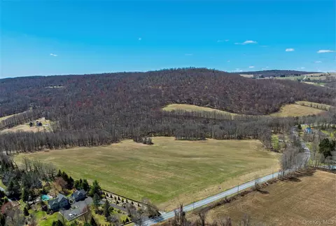 lot Apt 10 Mcghee Hill Rd, North East, NY 12546
