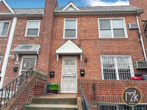 63-88 Wetherole St, New York, NY 11374