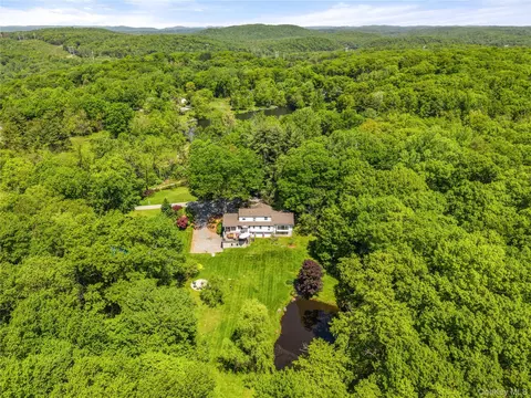20 Teatown Rd, Cortlandt, NY 10520