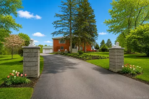 226 Wallkill Rd, Walden, NY 12586