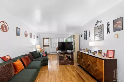 Living - 175 Archer St #3E, Freeport, NY 11520 photo 4 of 4