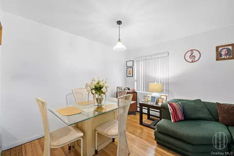 Dining - 175 Archer St #3E, Freeport, NY 11520 photo 1 of 1
