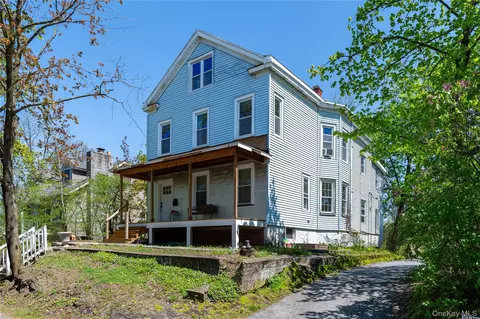 141 Corlies Ave, Poughkeepsie, NY 12601